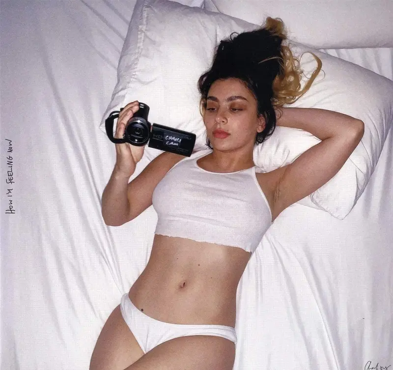 Charli XCX | How I'm Feeling Now - Vinyle