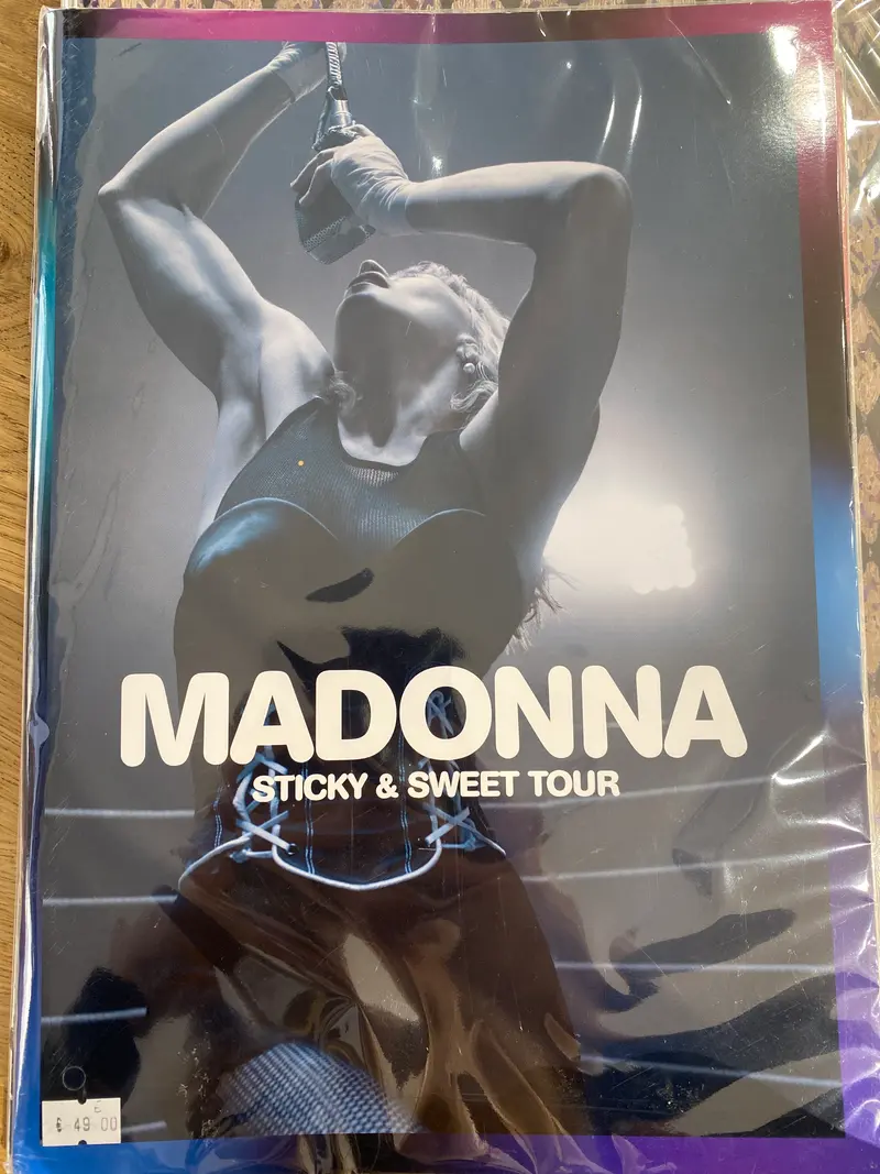 Madonna | Sticky & Sweet tour - programme