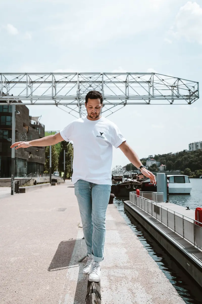 T-shirt Glider